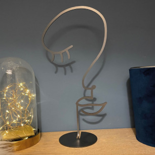 Visage abstrait à poser Visage abstrait à poser